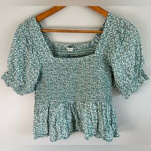 Pigalle Womens Flutter Top White Green Floral Smocked Blouse Size S EUC